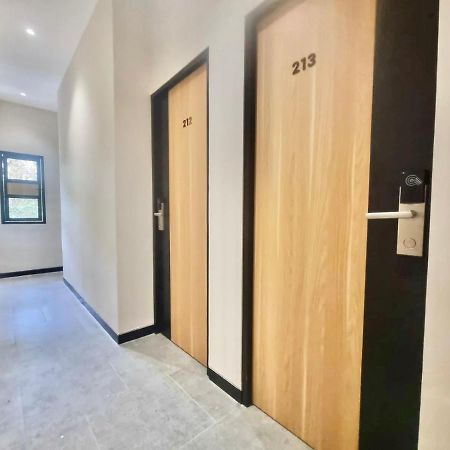 Pringgondani Guesthouse Pandanaran Hills Semarang Exterior photo
